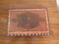 جعبه چوبی قدیمی