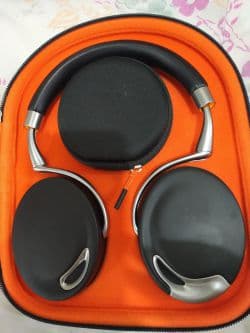 هدفون پاروت فرانسوی