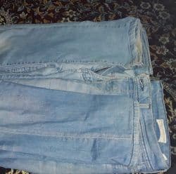 دو عدد شلوار لی در حد نو سایز 43