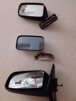 آیینه بغل خودرو سواری سالم در حد نو هر عدد 50 هزار تومان