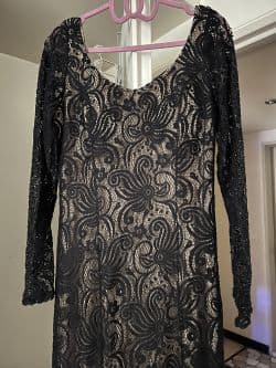 لباس مجلسی زنانه تمام گیپور مشکی با آستر