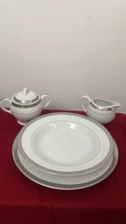 سرویس چینی 12 نفره مقصود