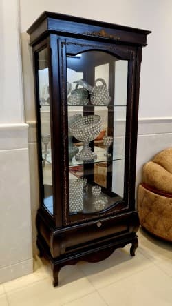 ویترین و آینه و کنسول