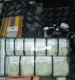 پک کامل لوازم کاشت ناخن