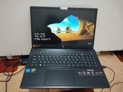 لپتاپ ایسر فروشی فوری