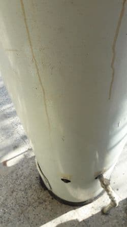 آبگرمکن مخزنی